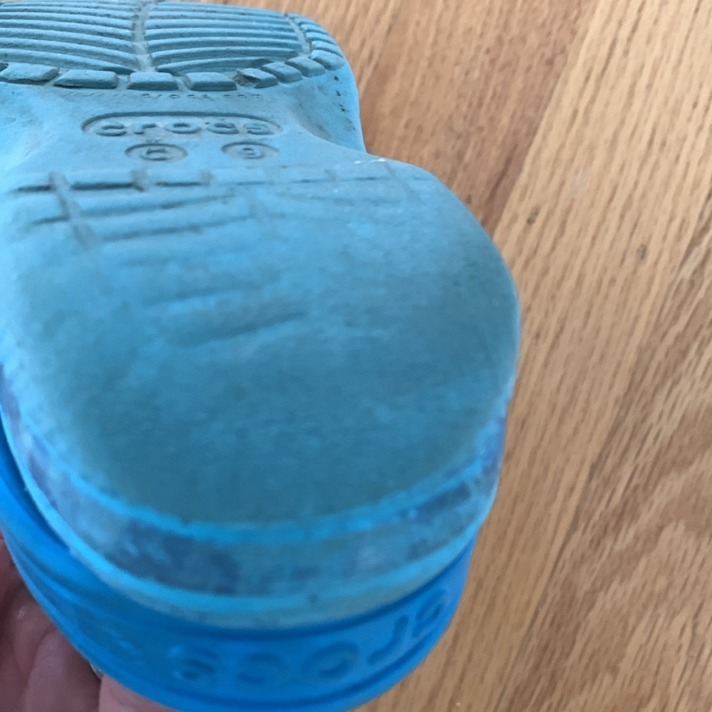 Marble blue Crocs - toddler size 9 - Picture 7 of 8